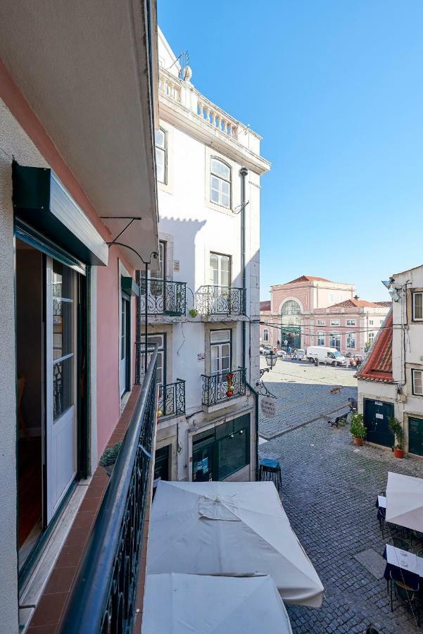 Charming Apartment In Alfama Lisboa Εξωτερικό φωτογραφία